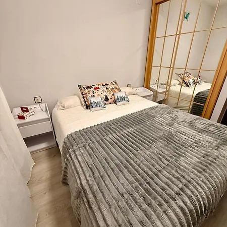 アパート La Pinada *